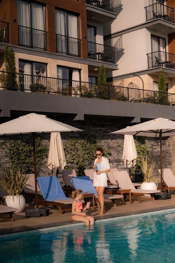 Bayview Hills Luxury Residences Tivat Exterior foto
