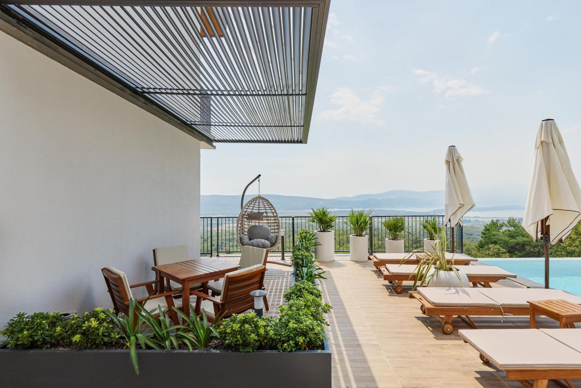 Bayview Hills Luxury Residences Tivat Exterior foto