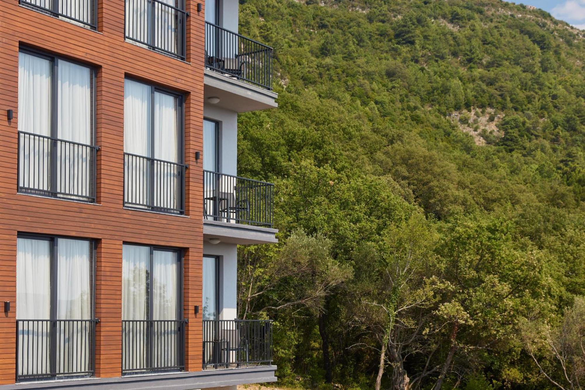 Bayview Hills Luxury Residences Tivat Exterior foto