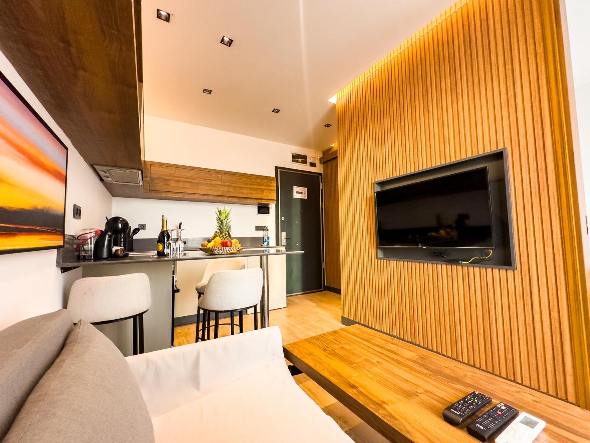 Bayview Hills Luxury Residences Tivat Exterior foto